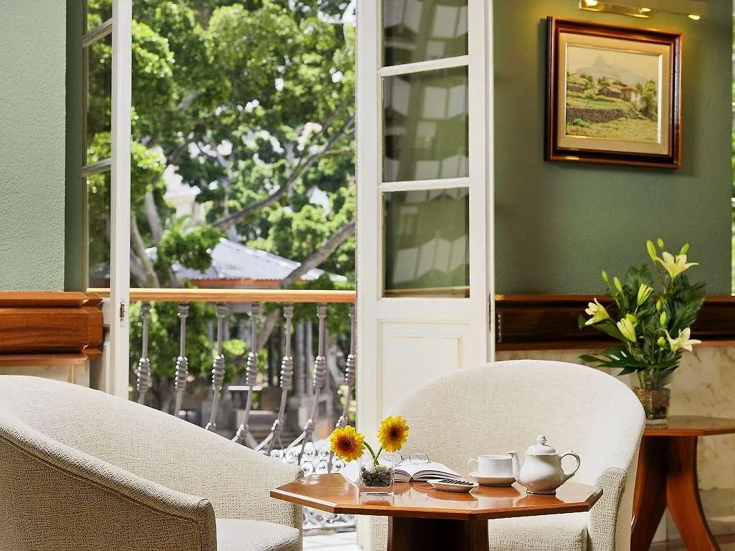 Hotel Principe Paz contacts